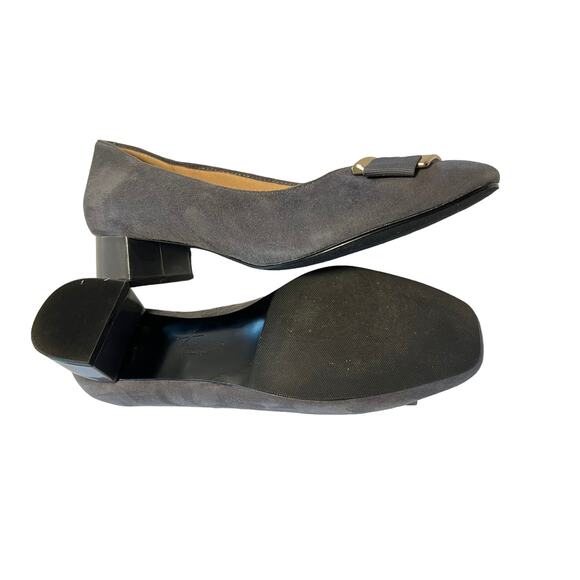 Trotters Louise Gray Suede Gold Bow Round Toe Chunky Heel 7m - Picture 8 of 10